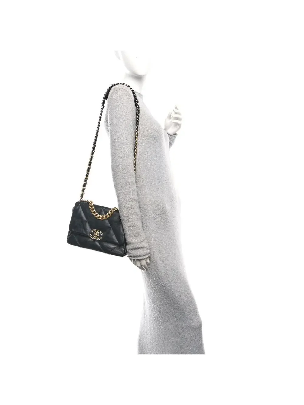 Lambskin Quilted Medium Chanel 19 Flap #300549C50B